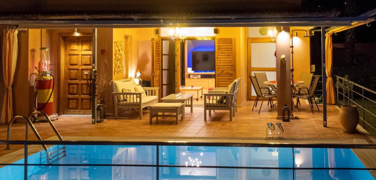 Cozy Small Smart Villa With Private Pool Mikri Mantineia 칼라마타 외부 사진